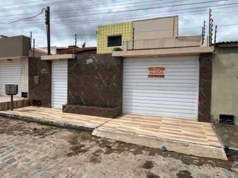 Imóvel para aluguel possui 200 metros quadrados com 2 quartos