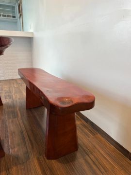 Mesa de Madeira Maciça