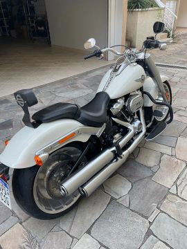 Harley Davidson Fat Boy 114 - Impecável