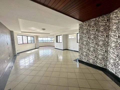 Apartamento de 269m² com 4 suítes + D.C.E. no bairro de calendário em Natal RN