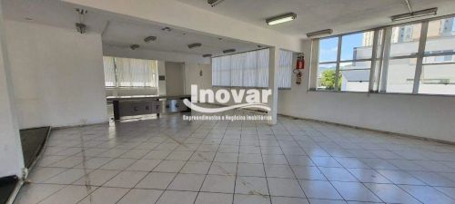 Andar corrido com aproximadamente 402,00 com divisórias, 7 bhs, recepção, elevador, garage