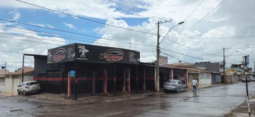 Imóvel comercial de esquina