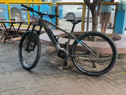 Bicicleta Elétrica Sense - impact E-trail TAM 17