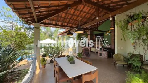 Casa residencial à venda/aluguel no bairro Belvedere com 450 m² e 5 dormitórios/quartos.