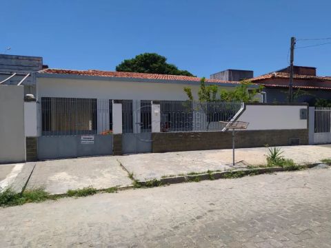 CASA RESIDENCIAL POÇO