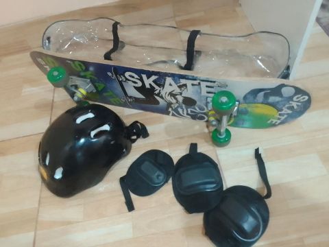 Skate Completo com Kit de Proteção
