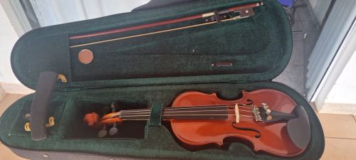 Violino Michael 1/4 + Espaleira Kun Original 
