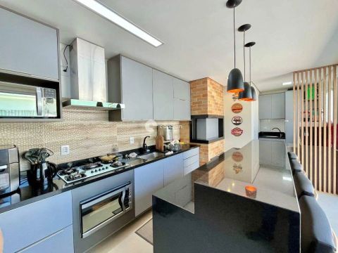 Casa de 3 dormitórios próximo ao clube dores Sede Campestre