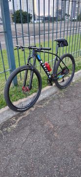 Bicicleta Italiana marca Prinx , kit Sraw 12 velocidades conservada.