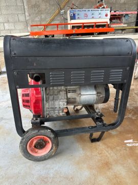 Gerador de Energia à Diesel BD 6500 BRANCO