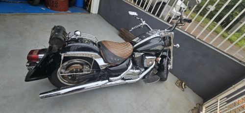 Sucata de moto para retirada de peças Suzuki LC 1500 2022