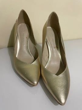 Scarpin em couro legítimo Capodarte 