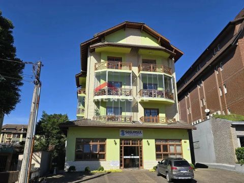 Apartamento em Rua das Fontes - Floresta - Gramado/RS