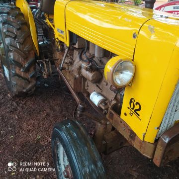 Trator a venda 