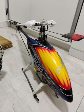 Helicóptero de controle remoto T-Rex 600 Nitro Pro