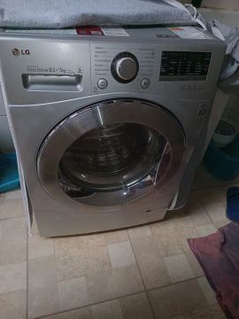 Máquina de Lavar LG 8,5kg Direct Drive