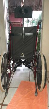 Cadeira de rodas reclinável ortopédica "Prolife C3" com dois posicionamento "cor vinho"