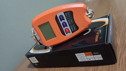 Balança Digital de Gancho para Camping 200kg