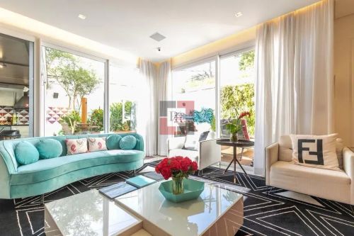 Luxuosa Casa de Condomínio no Alto da Boa Vista: Conforto e Sofisticação em Cada Detalhe!