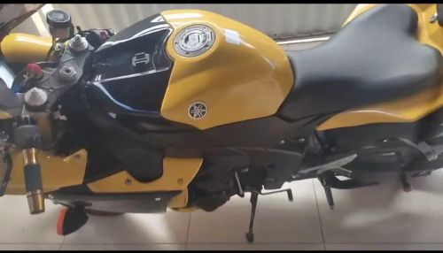 VENDO MOTO YAMAHA YZF R1 1000 CILINDRADAS 24.738 KM RODADOS 