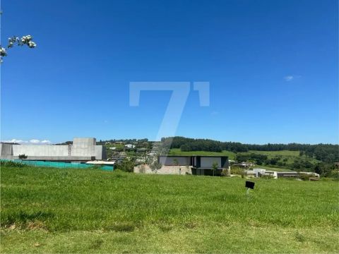 Lote a venda na Fazenda da Grama, um dos condomínios mais completos do interior de São Pau