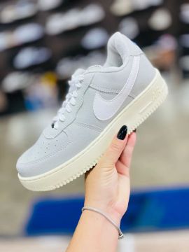 Tênis Nike Air Force 1 Low