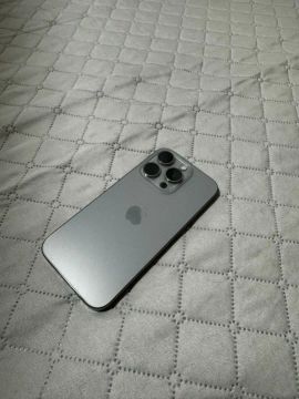 iPhone 15 pro - 128gb