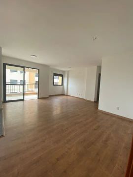 Apartamento Condomínio Upper 2 Quartos, 1 vaga de garagem, andar alto.
