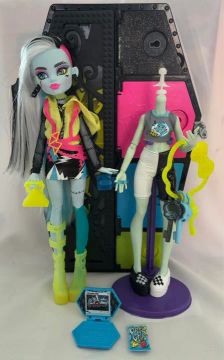 Boneca frankie ss3 Neon 