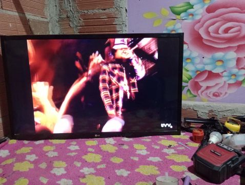 TV LG 42 polegadas