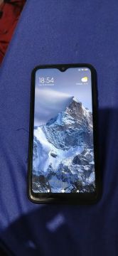 Smartphone Android com tela grande e câmera de alta qualidade