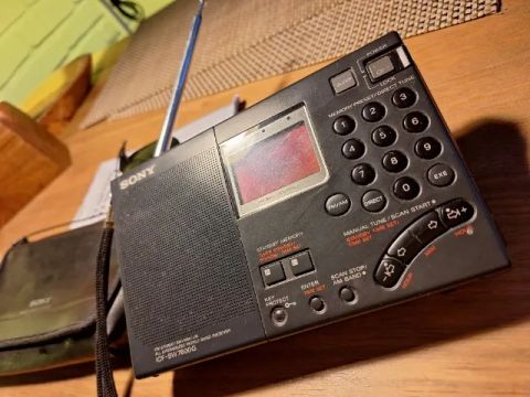 Radio Vintage ondas curtas Sony ICF-SW7600G - Fabricação japonesa