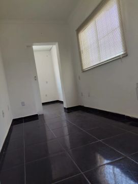 ALUGO IMÓVEL 100M² - LOCALIZAÇÃO PRIVILEGIADA! 