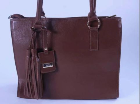 Bolsa em couro legítimo 
