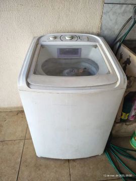 Máquina de Lavar Automática 10kg