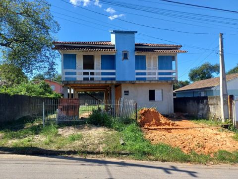 Casa à venda - Bairro Ana Maria
