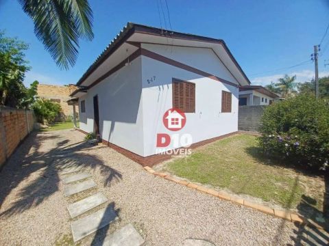 Casa em ótima localização no Jardim Cibeli em Araranguá SC