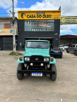 Caminhonete Toyota Bandeirante 4x4