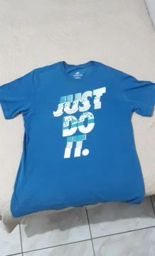 Camiseta Nike original. Tamanho M.