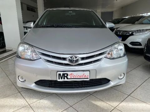 TOYOTA ETIOS X 1.3 2016