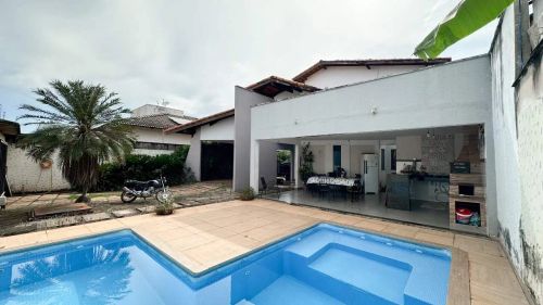 SOBRADO NA QUADRA 507 SUL(ARSO 53) COM 241,35M², 5 QUARTOS 2 SUÍTES E ÁREA DE LAZER COMPLE