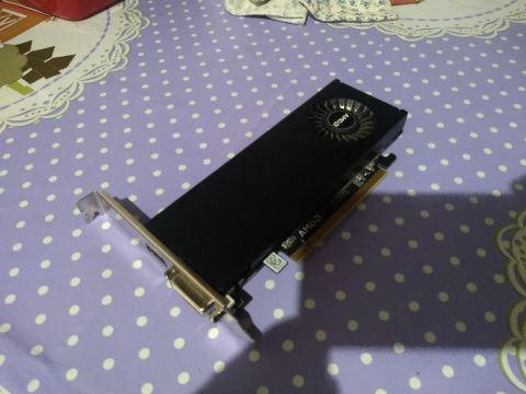 PLACA DE VÍDEO RX 550 2 GIGAS 64 BITS 