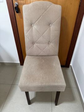 Cadeira estofada bege - ótimo estado!