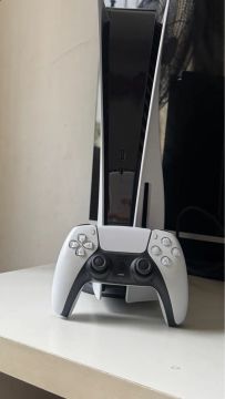 PS5 FAT COM DISCO + JOGO