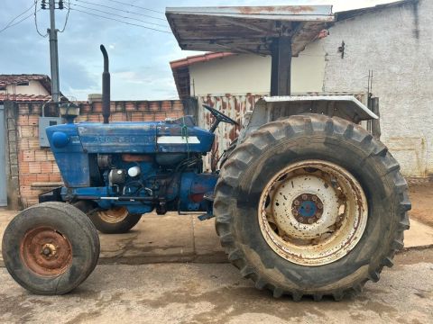 Trator Ford 4600