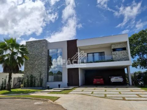Vende-se Sobrado 4 Suítes no Caribe Residenc