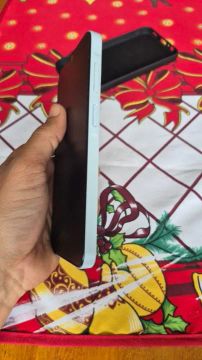 Celular novo na caixa