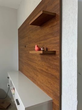 Rack de Parede em Madeira