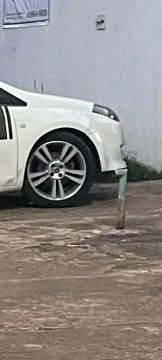 aro 18 , furação 4 por 98mm pra FIAT