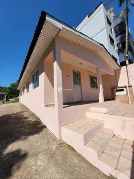 Casa para aluguel, 2 quartos, 3 vagas, Patronato - Santa Maria/RS